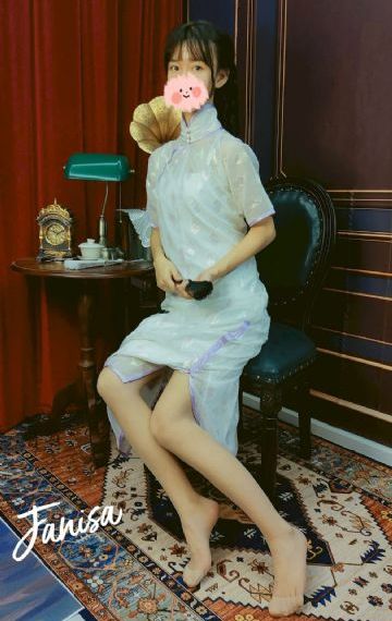 小小彬