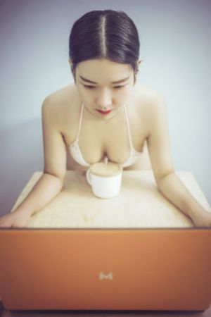 缅甸翡翠原石产地原石多少钱一吨