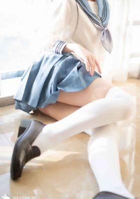 一女多男3根一起进去