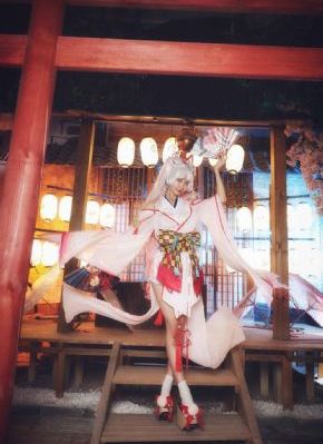 我邻居的妻子