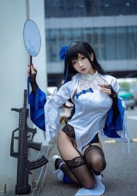 日本年轻的妈妈